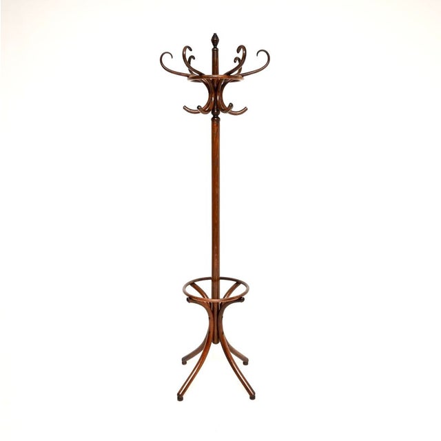 A smart and beautifully made original antique Victorian bentwood hatstand. This was made in central Europe, most likely in...