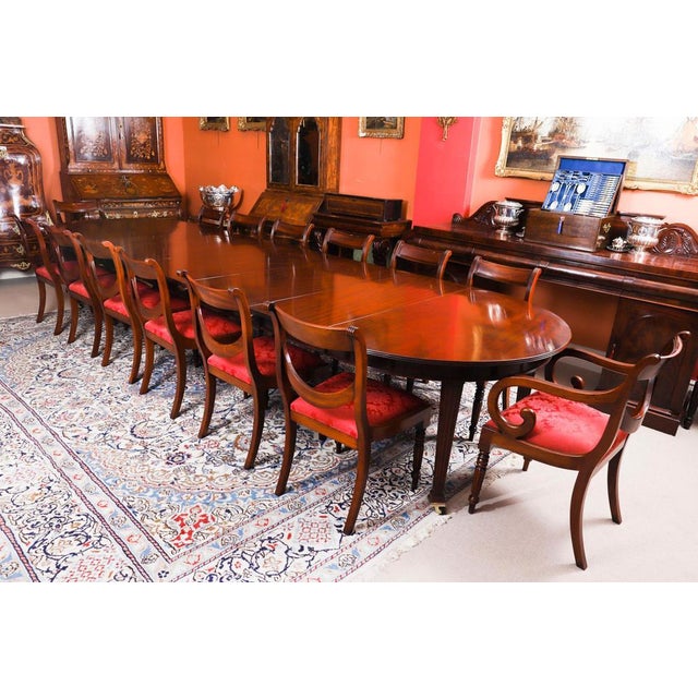 Antique Flame Mahogany Telescopic Extending Dining Table, 19th Century For Sale - Image 5 of 18
