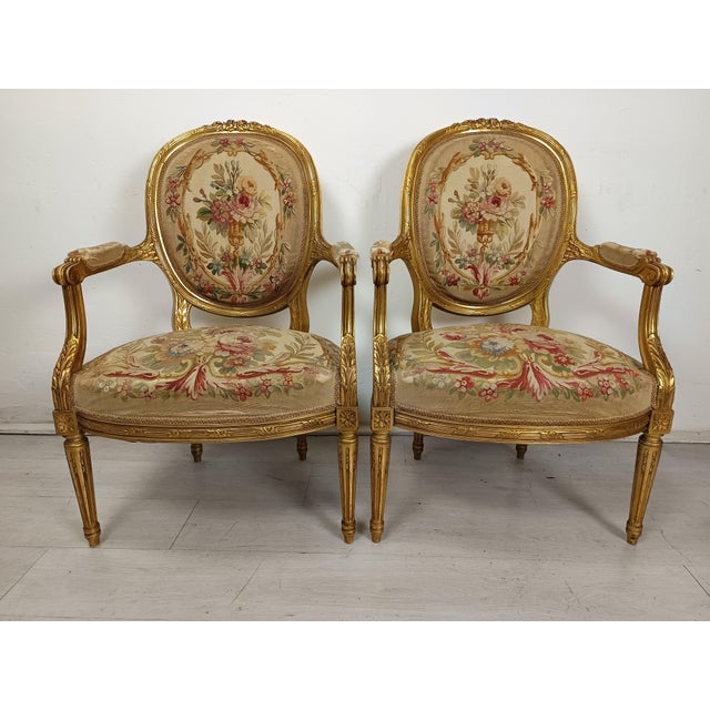 Louis XVI Gilded Wood Medallion Lounge Set, 1890s, Set of 5 For Sale - Image 5 of 18