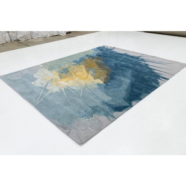 Abstract Cosmic Splash Modern Hand-Tufted Wool Area Rug – Blue, Gold, & Grey For Sale - Image 10 of 10
