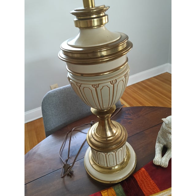 Stiffel Stiffel Vintage Brass Table Lamp – Hollywood Regency Style For Sale - Image 4 of 9
