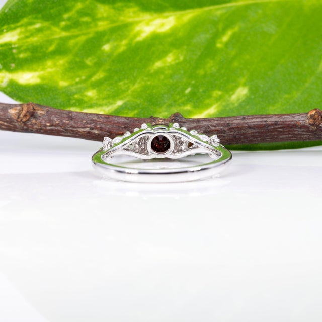 Red Red Spinel Ring With Earth-Mined Diamond Accents: Solid 14k Gold, Round 5mm, Size 6.75 For Sale - Image 8 of 9