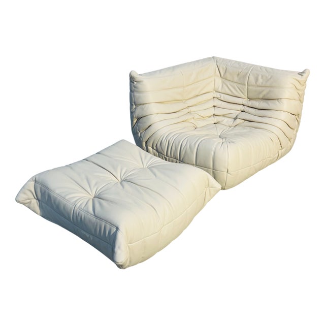 Set of French Togo Chair with Ottoman in White Leather by Michel Ducaroy for Ligne Roset, 1970s, Set of 2 For Sale