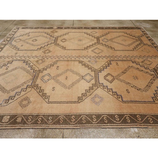 Galerie Shabab Collection Mid-20th Century Turkish Anatolian Room Size Carpet For Sale In New York - Image 6 of 10