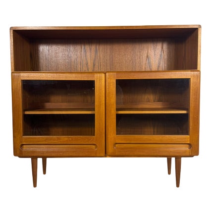 Vintage Teak Bookcase with Glass Doors from Dyrlund, Denmark, 1960s For Sale