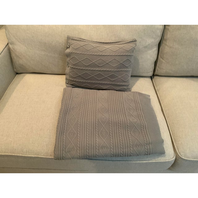 1980s 1980s Custom Gray Cable Knit Cotton Throw & Lumbar Pillow Set- 2 Pieces For Sale - Image 5 of 13