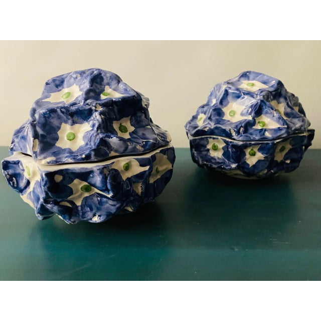 Italian Mid 20th Century Majolica Blue and White Rounded Boxes-Set of 2 For Sale - Image 11 of 12