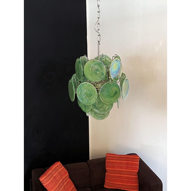 Perfect condition and fully working. The glasses are perfect and the chrome has wear consisting in age and use. Up to 250V...