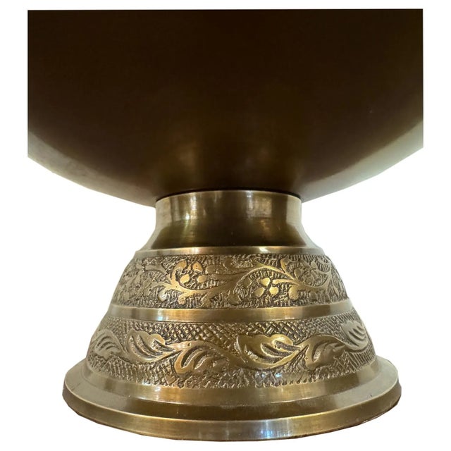 1980s Vintage Handmade Etched 9 In. Round Brass Bowl | Decorative Coffee Table Display Bowl | Indian Handicraft | Housewarming Anniversary Gift For Sale - Image 5 of 5