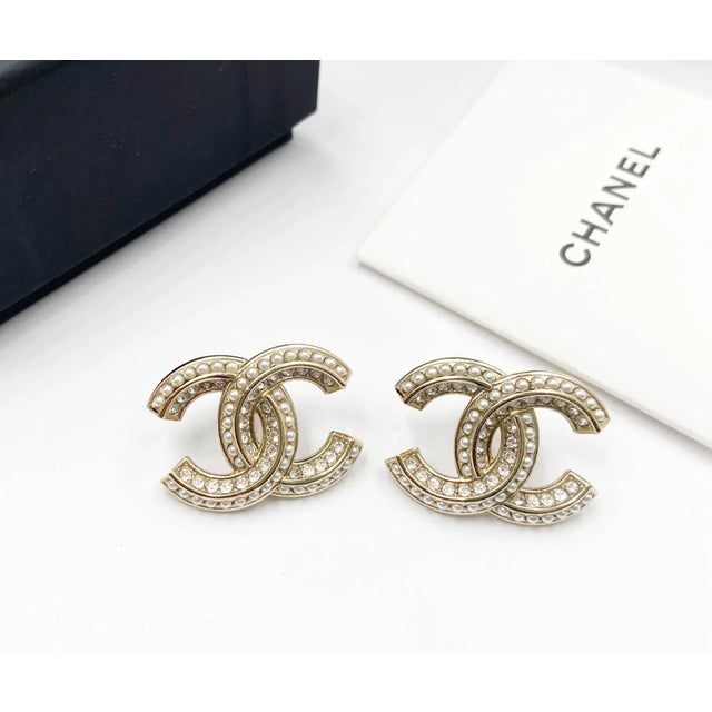 Contemporary Chanel Classic Gold CC Pearl Crystal Large Piercing Earrings, A Pair For Sale - Image 3 of 4