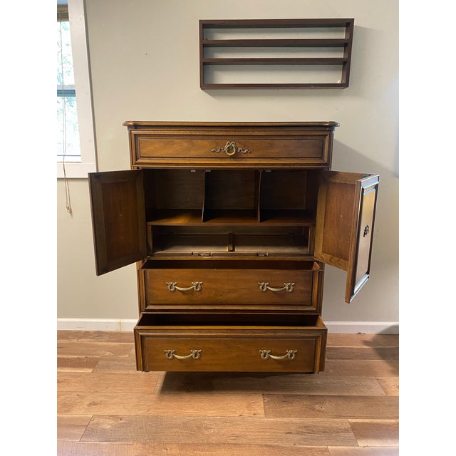 Henredon Solid Wood Armoire – Vintage Fine Furniture Beautiful vintage Henredon armoire featuring the craftsmanship,...