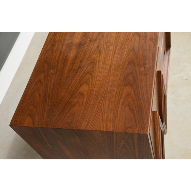 Brown 1960s Refinished Walnut and Burl Dresser Chest by Young For Sale - Image 8 of 13