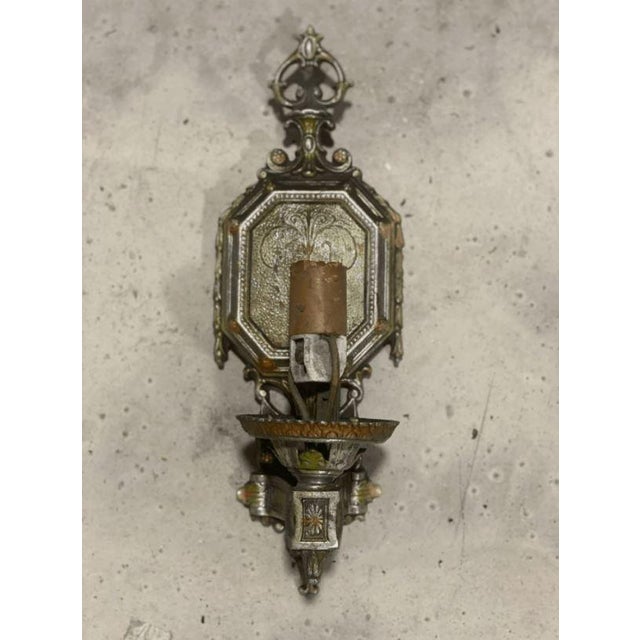 Antique Arts & Crafts Wall Sconce One Light beed repair the sconce need to be cleaned and re-wired