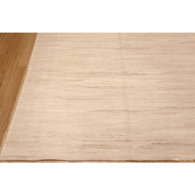 Nazmiyal Collection Large Solid Cream Minimalist Modern Flatweave Kilim Rug For Sale - Image 4 of 7