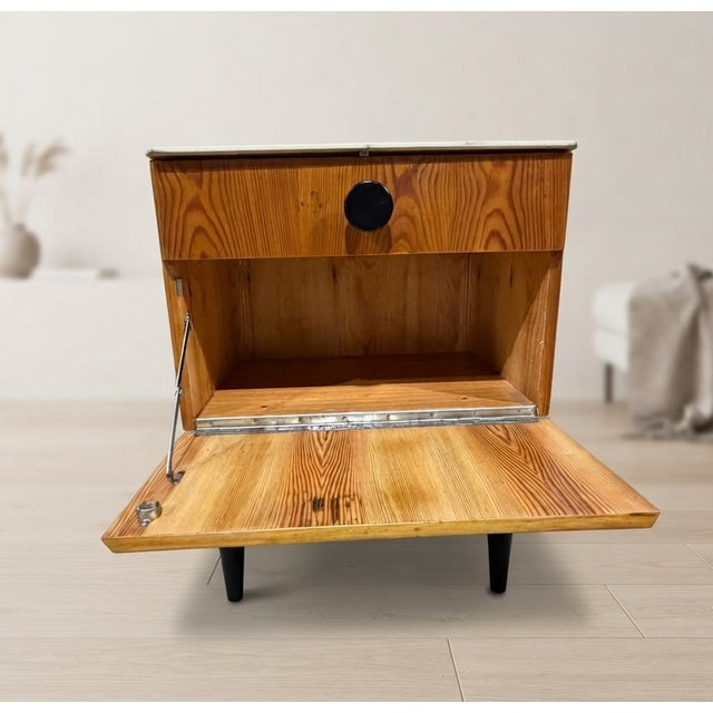 Mid-Century Modern Bedside Table by Jindřich Halabala for ÚpP Závody, Czechoslovakia, 1950s For Sale - Image 4 of 18