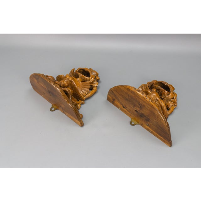 1920s Black Forest Carved Walnut Bird Nest Wall-Mounted Shelves, 1920s, Set of 2 For Sale - Image 5 of 18