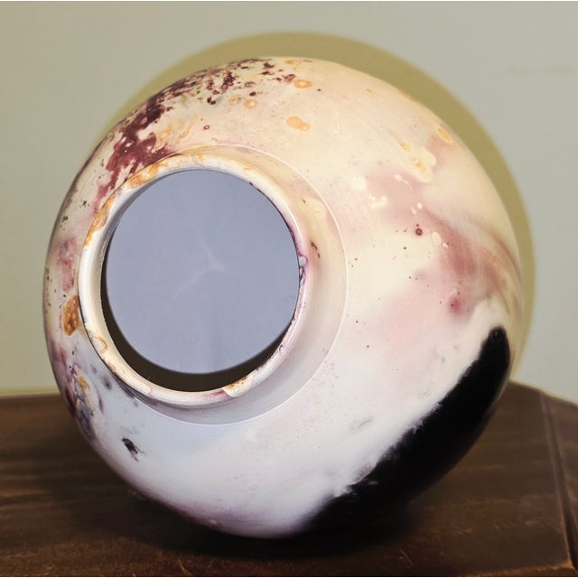 1990s Joel Magen Studio Pottery Vase – Marbled Reactive Glaze, One‑of‑a‑Kind Artisan Form For Sale - Image 5 of 9