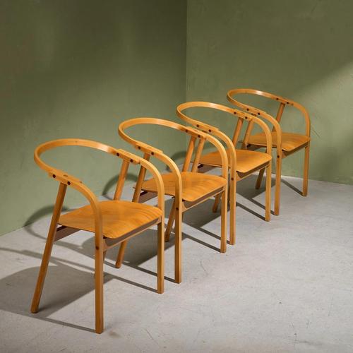 The 'Otto' Chairs were designed by Werther Toffoloni and Piero Palange in 1981 and produced by Ibis in Italy. This set of...