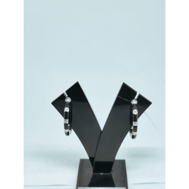 Contemporary 18k Gold Diamond 0.74ct Stud Earrings, Timeless Elegance For Sale - Image 3 of 8