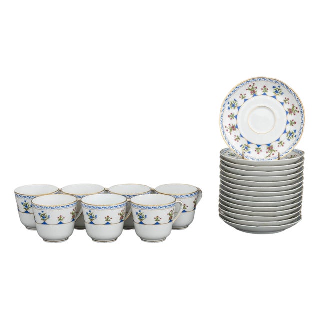 Bernardaud "Chateaubriand" Part Tea Service, 22 For Sale