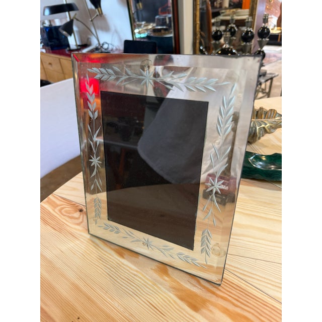 1970s Vintage Italian Hand-Etched Glass Picture Frame With Floral Motif, 1970s For Sale - Image 5 of 6