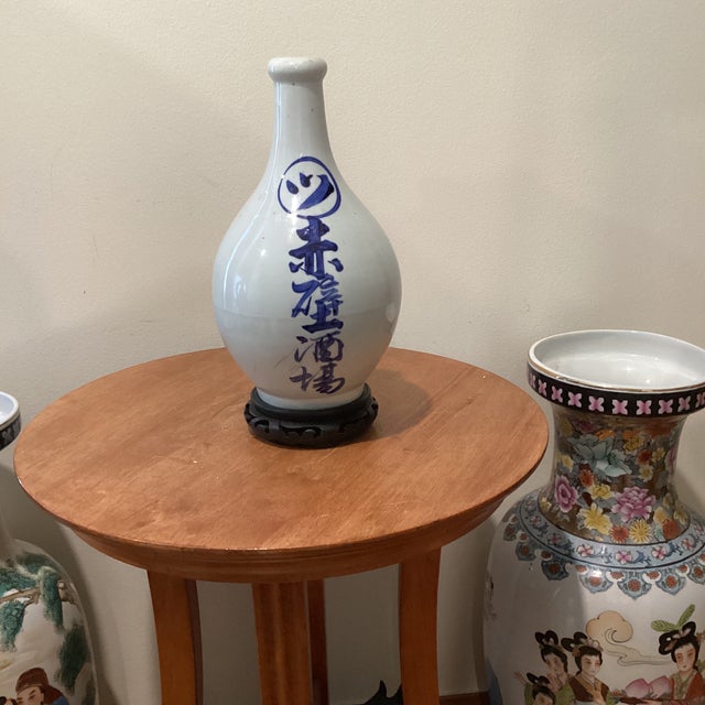 Antique Japanese Tokkuri (Sake Long Neck Bottle) W/ Blue Underglaze Calligraphy on Wood Base For Sale - Image 10 of 12