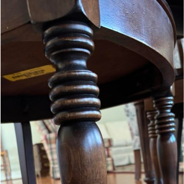 Traditional Stickley (Nichols and Stone) Antigua Table and Six Chairs With Two Leaves Set For Sale - Image 3 of 12