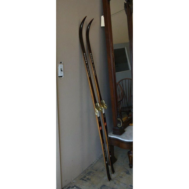 Traditional Vintage Hickory Wood Ski Set by Asnes Made in Norway - Set of 2 For Sale - Image 3 of 10