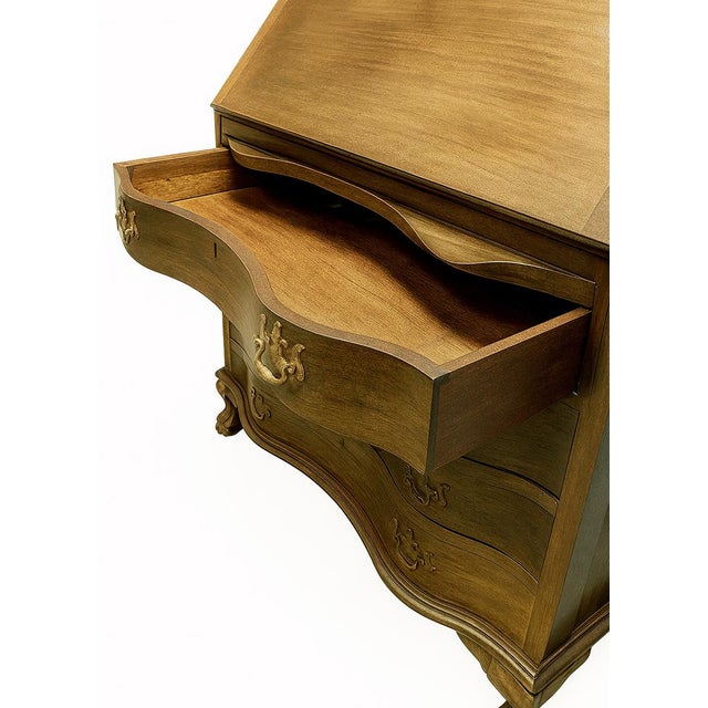 Auburn 1940s Beautiful Maddox Furniture Mahogany Secretary Desk – Classic Serpentine Front For Sale - Image 8 of 8