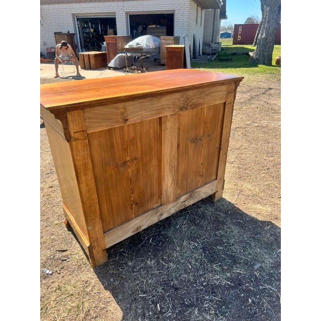 19th Century French Burl Walnut Chest of Drawer / Commodes For Sale - Image 15 of 17