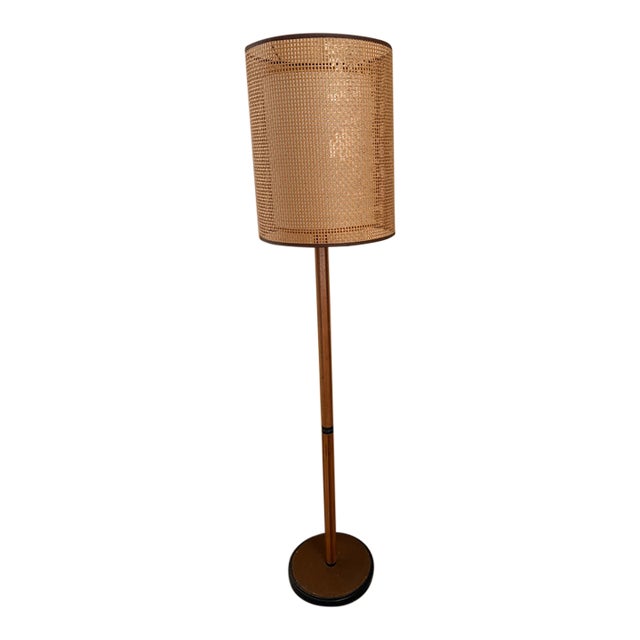 Vintage Mid-Century Modern Wood Floor Lamp With Woven Double Shade. For Sale