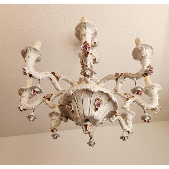 Large Hand-Painted Gilded Floral Ceramic 8-Light Chandelier from Mangani D'Arte, Florence, Italy, 1950s For Sale - Image 11 of 18