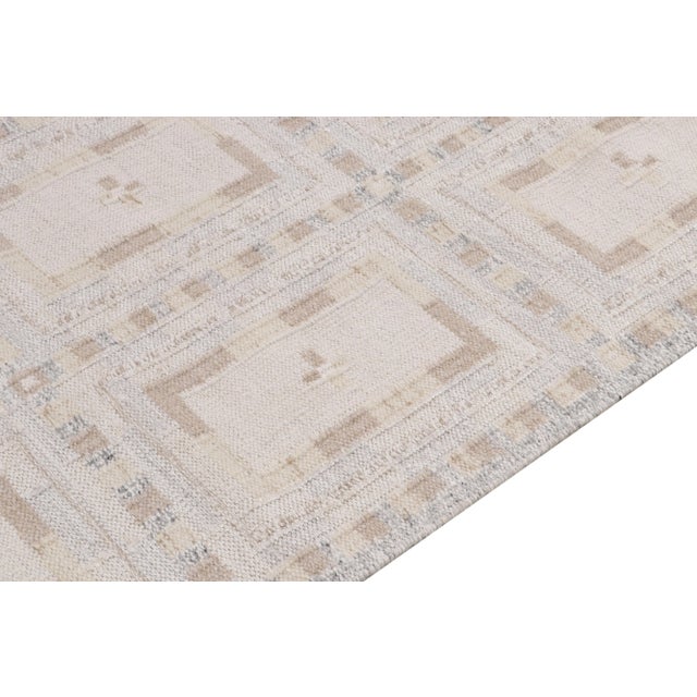 Rug & Kilim's Scandinavian Style Kilim Rug in White and Beige Geometric Pattern - 9'x12' For Sale In New York - Image 6 of 7