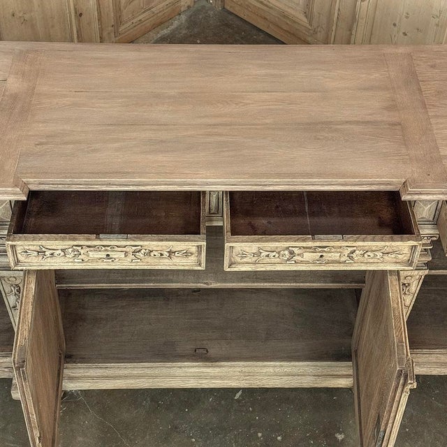 19th Century French Renaissance Revival Buffet in Solid Stripped Oak For Sale - Image 17 of 18