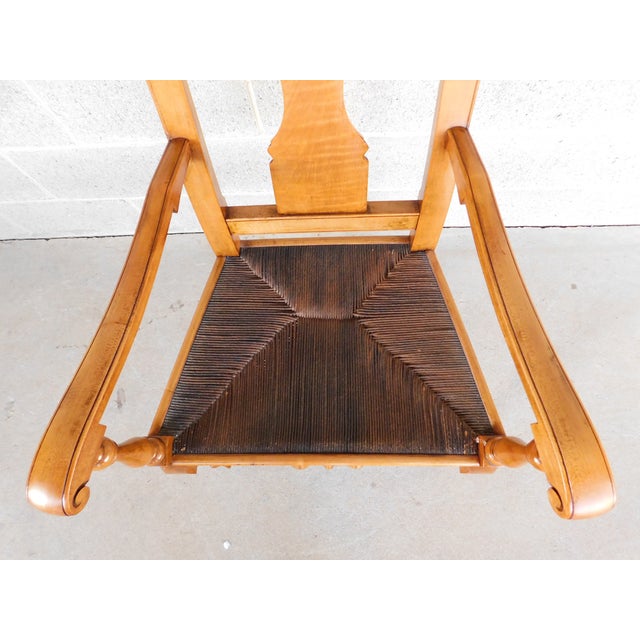 New England Style Figured Maple Lyre Back Arm Chair Attributed to William Savery For Sale - Image 15 of 17