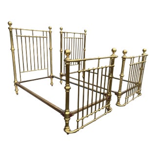 19th Century Victorian Bow Foot Brass Twin Bed Frames - a Pair For Sale