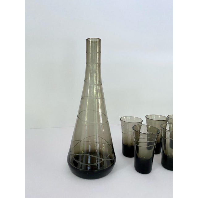Jay Companies Vintage Smoke Gray Carafe Set 32.13 Oz. main image 1