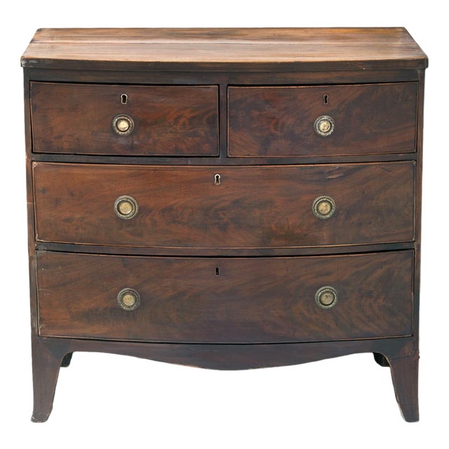 Early 19th-Century George III Mahogany Bow-Front Chest of Drawers, Uk For Sale