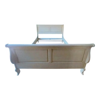 1990s Ethan Allen Country French Queen Sleigh Bed White For Sale