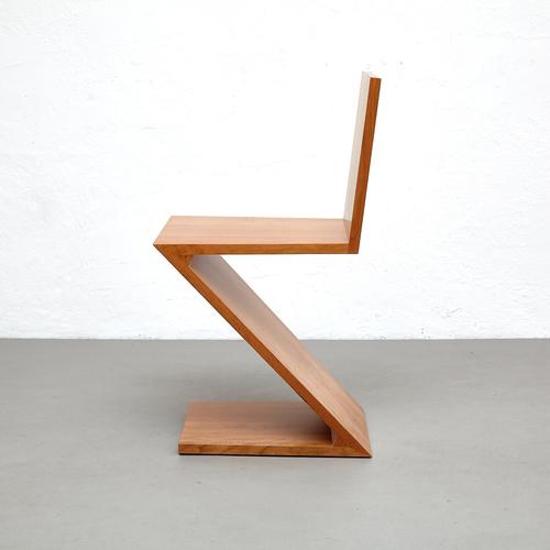 Zig Zag Chair by Gerrit Thomas Rietveld for Cassina For Sale - Image 3 of 12
