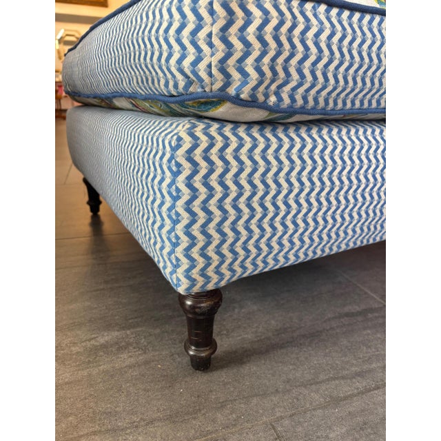 Antique Ottoman in Wood and Fabric, 1880s For Sale - Image 4 of 6