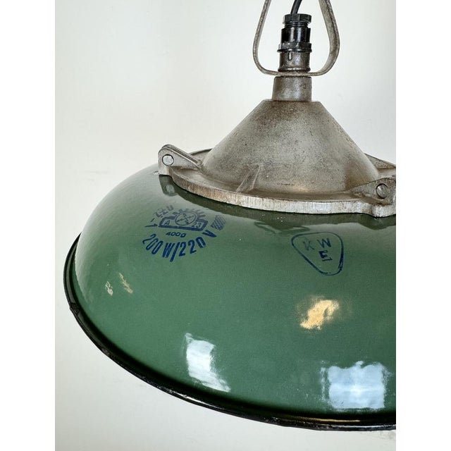 Green Industrial Green Enamel Factory Pendant Lamp in Cast Iron, 1960s For Sale - Image 8 of 16