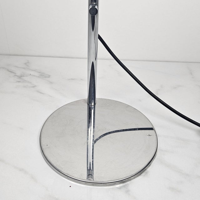 Table Lamp in Chrome and White Acrylic Diffuser, Italy, 1970s For Sale - Image 11 of 14