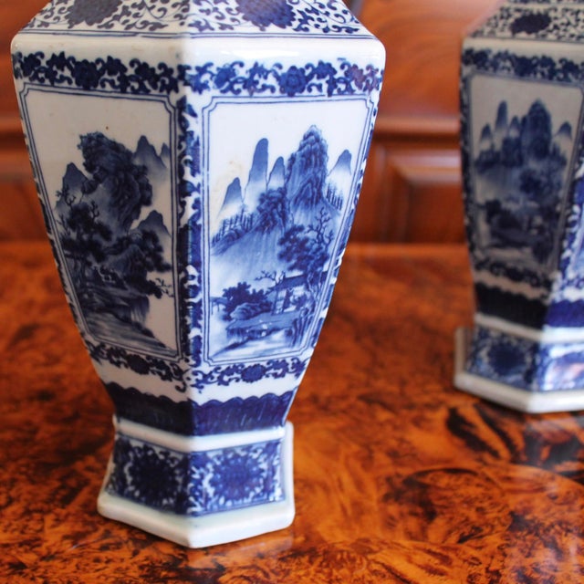 Chinese Antique Blue and White Export Porcelain Garniture- 3 Pieces For Sale - Image 11 of 17