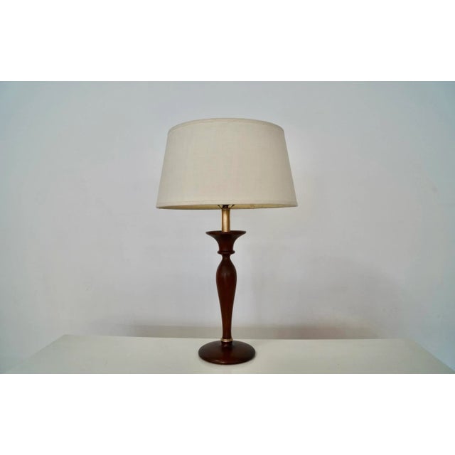 Mid-Century Modern 1960's Mid-Century Modern Sculptural Walnut Table Lamp For Sale - Image 3 of 12