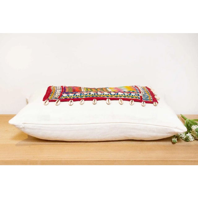 19th Century Tarbela Himalayas Tribal Antique Linen Pillow For Sale - Image 5 of 7