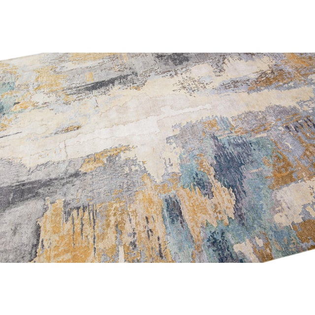 2010s Modern Handmade Gray & Gold Abstract Silk Rug For Sale In New York - Image 6 of 7
