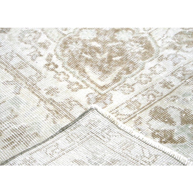 1960s Turkish Oushak Rug For Sale - Image 4 of 6