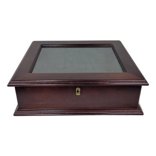 Vintage 1994 Bombay Company Mahogony Wood Glass Top Display Shadow Box Green Velvet Interior For Sale