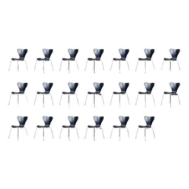 Black 3107 Series 7 Dining Chairs attributed to Arne Jacobsen for Fritz Hansen, 1990s, Set of 20 For Sale